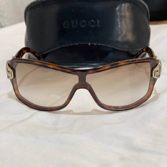 GUCCI Brown Shield, Gold Buckle, GG 2590 BMDDR 20897 - Picture 4 of 4